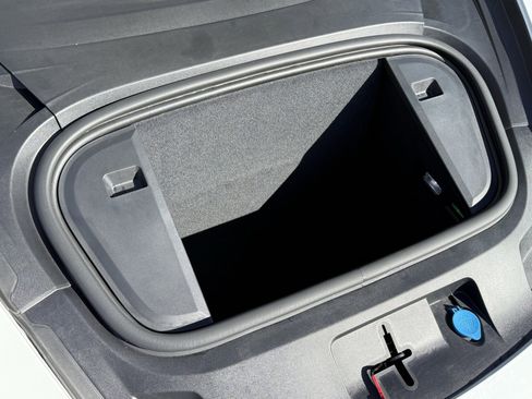 Certified 2021 Porsche Taycan 4S image 32