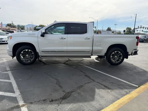 Used 2024 Chevrolet Silverado 1500 High Country w/ Technology Package AWD/4WD image 4