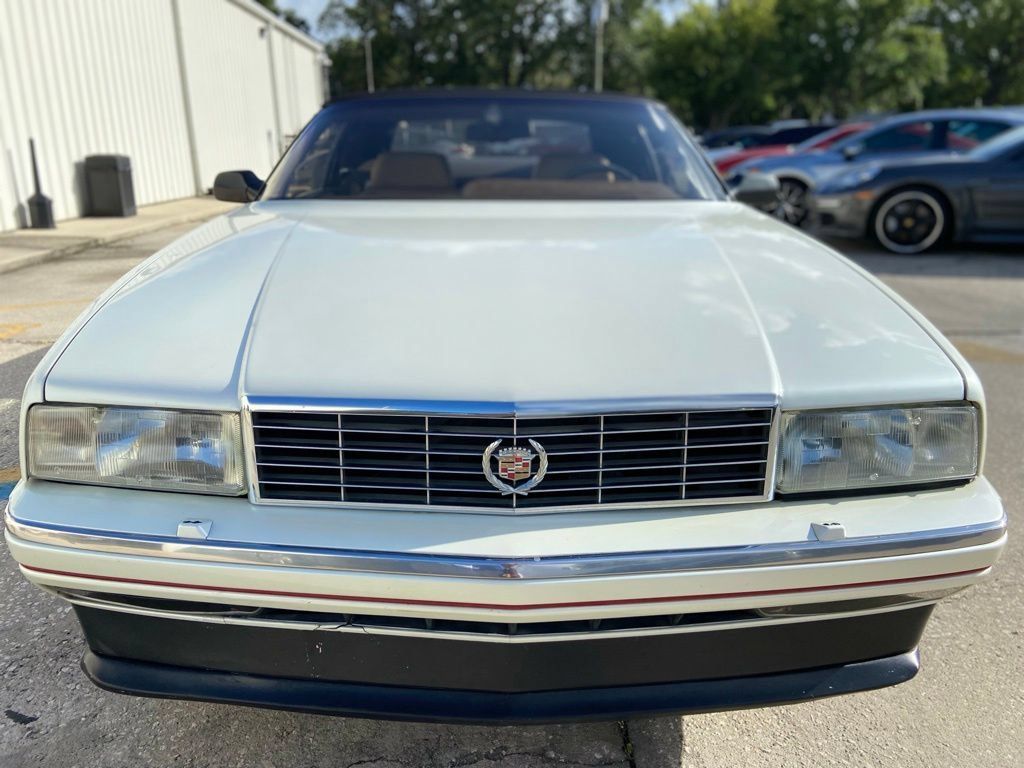Used 1993 Cadillac Allante FWD image 9