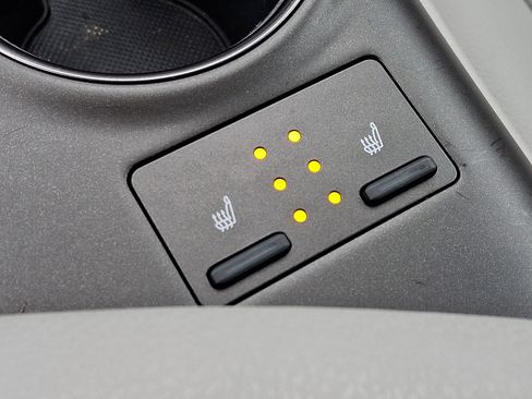 Used 2023 Toyota Camry SE w/ Cold Weather Package image 24