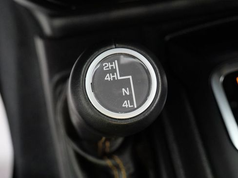 Used 2022 Jeep Gladiator Overland AWD/4WD image 31