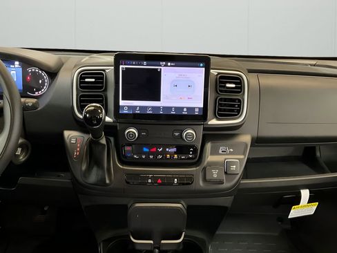 New 2025 RAM ProMaster 1500 w/ Quick Order Package 22G SLT image 8