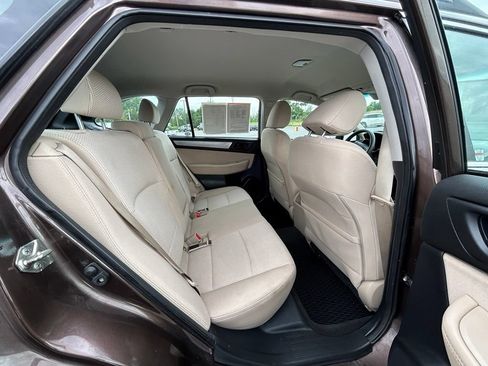 Used 2019 Subaru Outback 2.5i AWD/4WD image 41