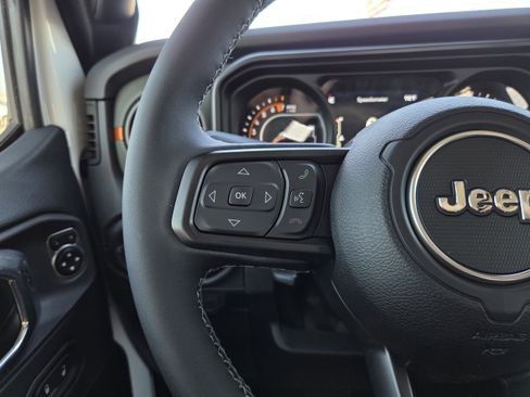 New 2026 Jeep Gladiator Mojave image 40