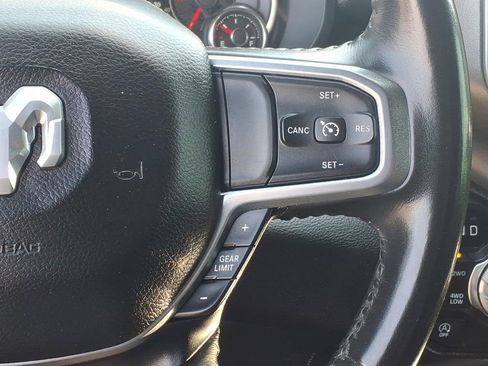 Used 2021 RAM 1500 Laramie AWD/4WD image 9