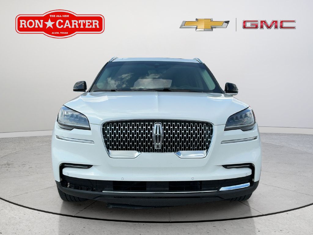Used 2024 Lincoln Aviator Reserve w/ Equipment Group 201A RWD image 2