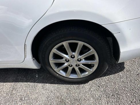 Used 2011 Toyota Camry Hybrid image 9