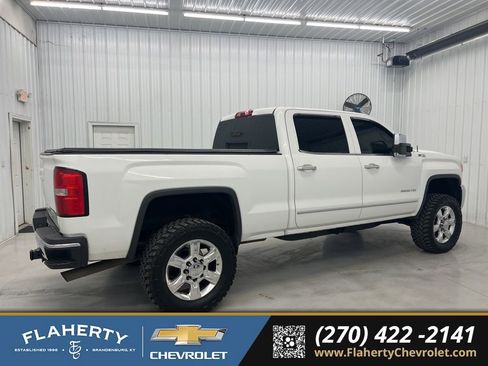 Used 2015 GMC Sierra 2500 SLT w/ Suspension Package, Off-Road image 2