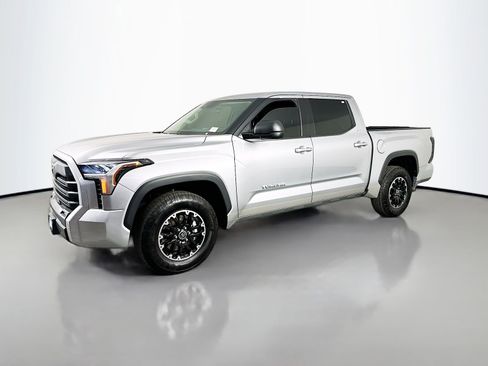 Used 2023 Toyota Tundra SR5 w/ SR5 Premium Package RWD image 3