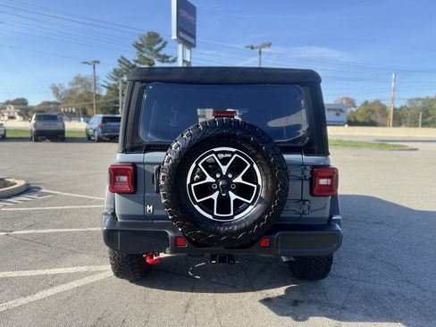 Used 2024 Jeep Wrangler Unlimited Rubicon image 6