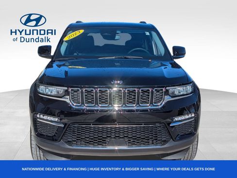 Used 2023 Jeep Grand Cherokee Limited image 2