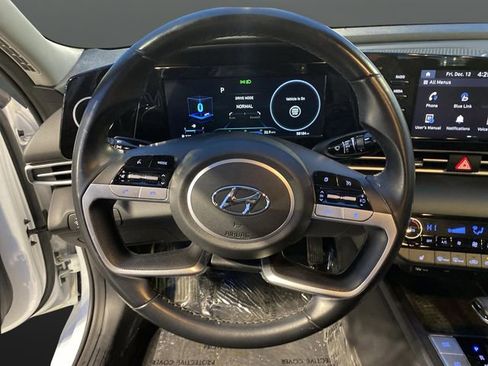 Used 2021 Hyundai Elantra SEL w/ Convenience Package image 16