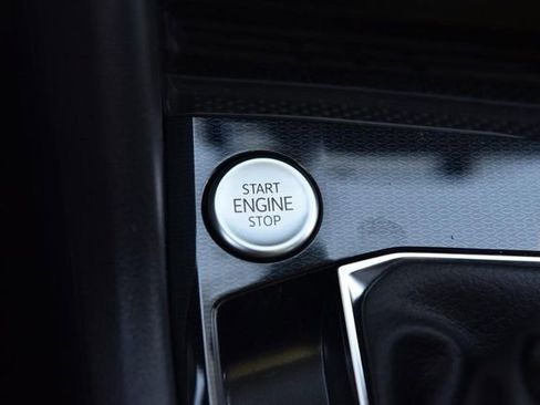 New 2026 Volkswagen Taos SE AWD/4WD image 16