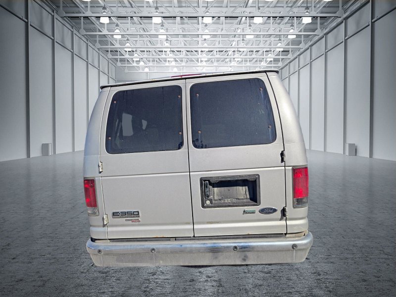 Used 2011 Ford E-350 and Econoline 350 XLT RWD image 5