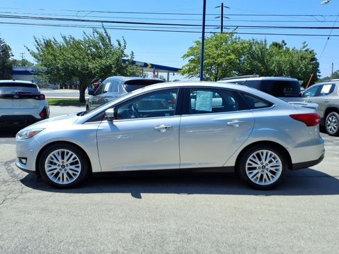 Certified 2018 Ford Focus Titanium FWD image 7