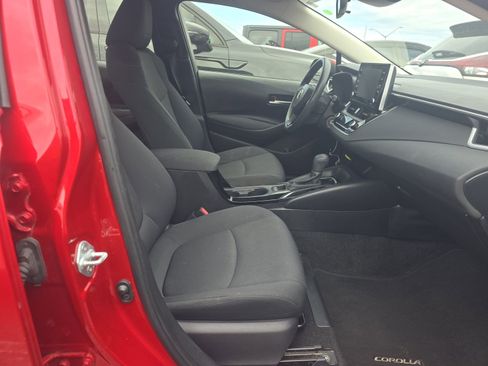 Used 2021 Toyota Corolla LE image 15
