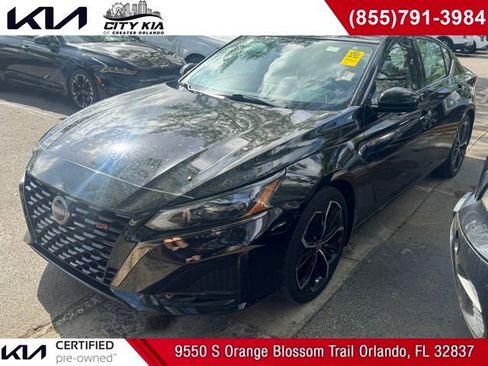 Used 2023 Nissan Altima 2.5 SR image 1