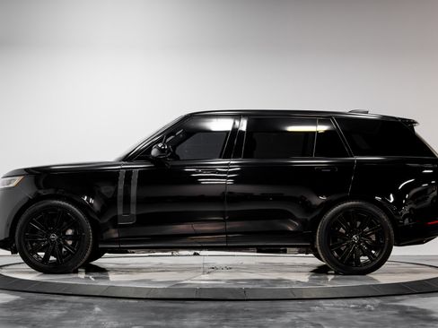 Used 2023 Land Rover Range Rover Long Wheelbase SE AWD/4WD image 37