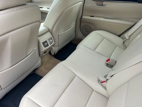 Used 2014 Lexus ES 350 image 9