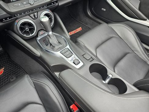 Used 2022 Chevrolet Camaro SS RWD image 17