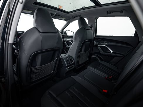 Certified 2025 Audi Q5 Premium Plus w/ Premium Plus image 15