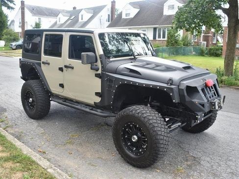 Used 2018 Jeep Wrangler Unlimited Sport S image 4