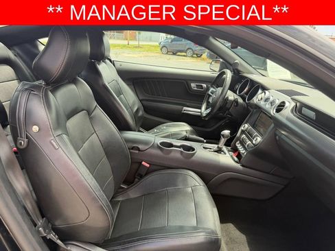 Used 2019 Ford Mustang GT Premium w/ GT Performance Package RWD image 28