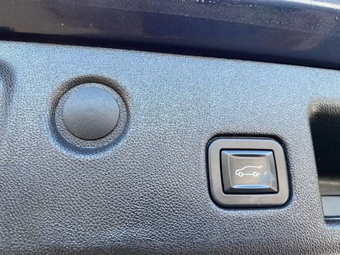 Used 2019 Chevrolet Equinox LT image 15