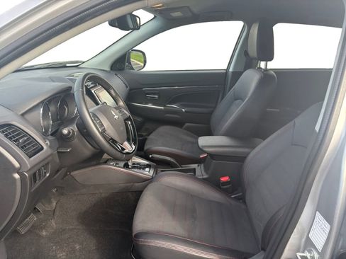 Used 2025 Mitsubishi Outlander Sport SE image 10