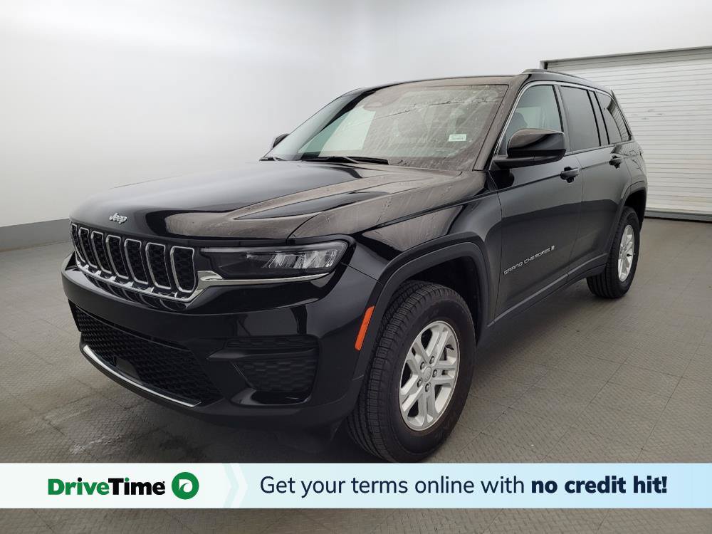 Used 2023 Jeep Grand Cherokee Laredo AWD/4WD image 1