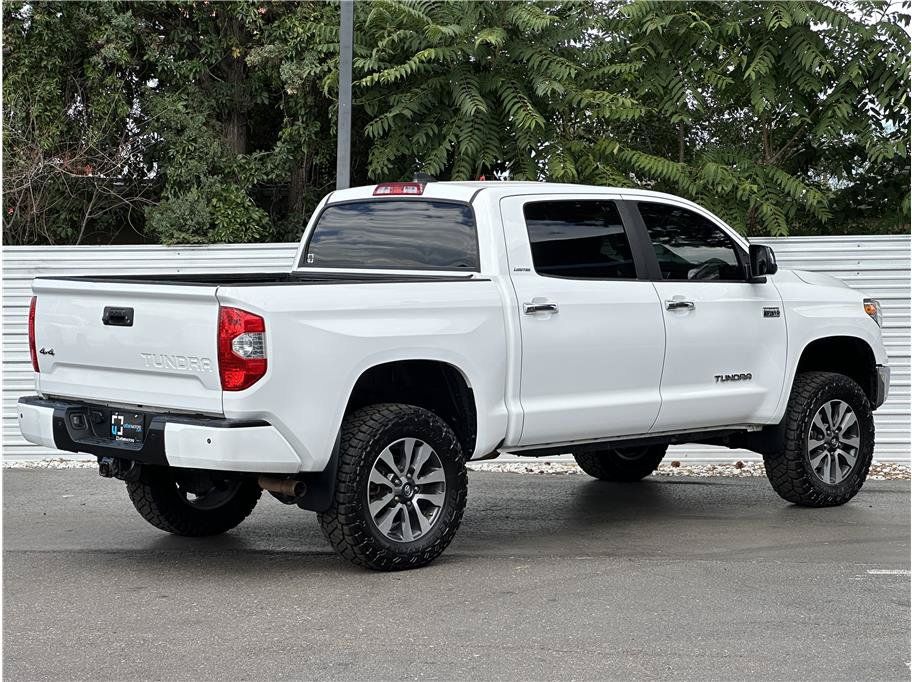 Used 2021 Toyota Tundra Limited w/ Limited Premium Package AWD/4WD image 12