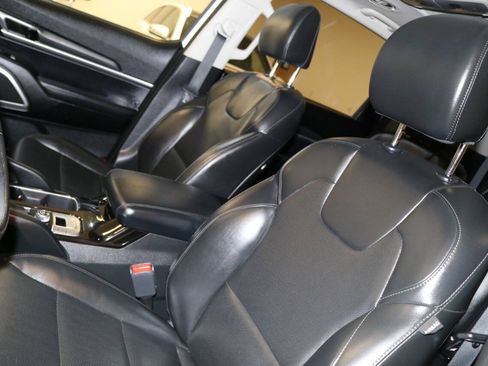 Used 2020 Kia Telluride S FWD image 77