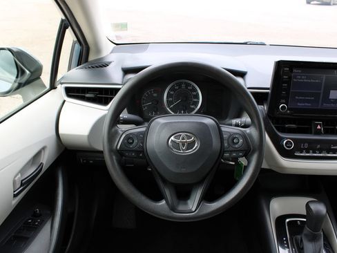 Used 2022 Toyota Corolla LE FWD image 10
