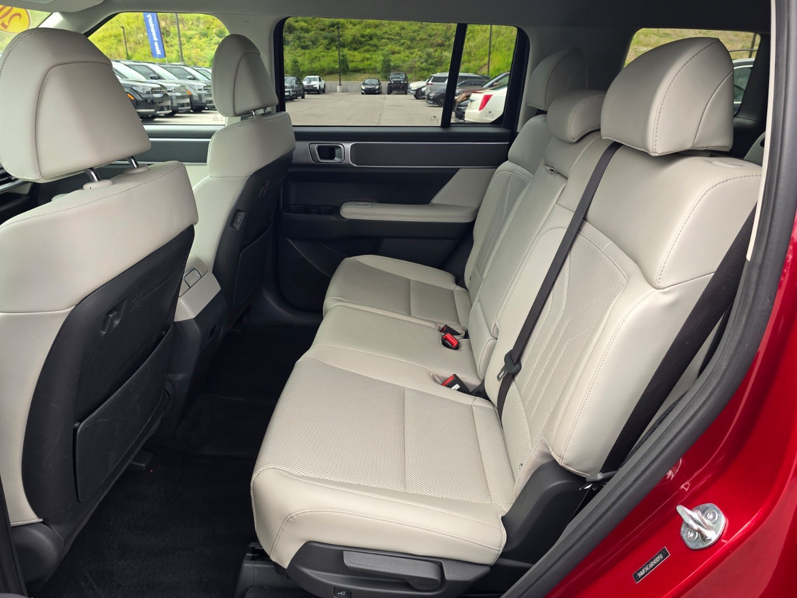 Used 2024 Hyundai Santa Fe SEL FWD image 11