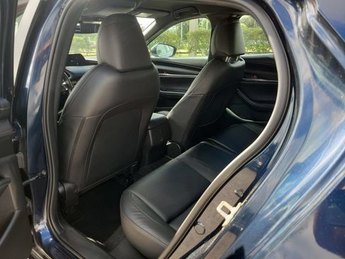 Used 2024 MAZDA MAZDA3 s FWD image 10