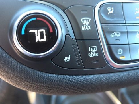 Used 2022 Chevrolet Malibu LT image 33