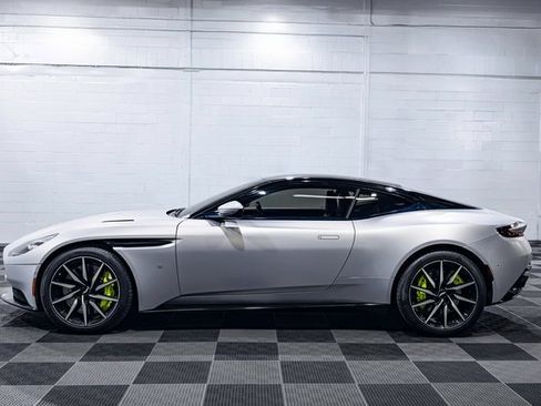Used 2017 Aston Martin DB11 V12 image 1