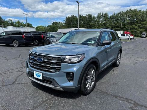 Certified 2025 Ford Explorer Active w/ Active Comfort Package AWD/4WD image 1