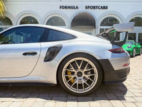 Used 2018 Porsche 911 GT2 RS RWD image 32