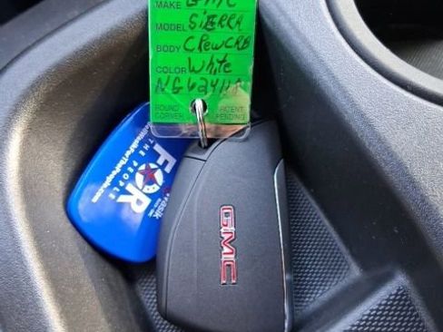 Used 2022 GMC Sierra 1500 SLE image 24