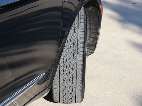 Used 2022 Buick Enclave Premium w/ Experience Buick Package image 60