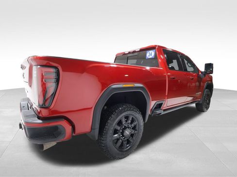 Used 2024 GMC Sierra 2500 AT4 w/ AT4 Premium Plus Package AWD/4WD image 4
