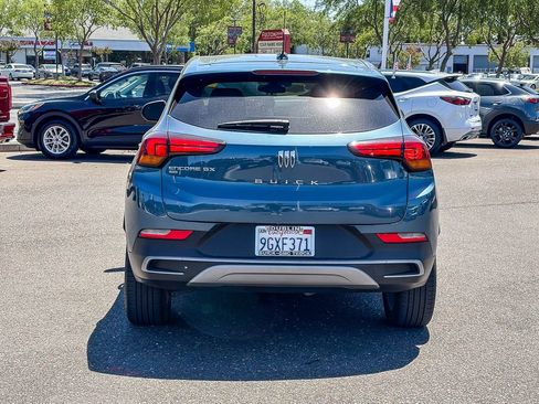 Used 2024 Buick Encore GX Preferred w/ Comfort Package AWD/4WD image 3