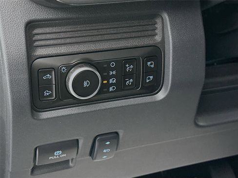 New 2026 Ford F250 Lariat w/ Black Appearance Package image 10