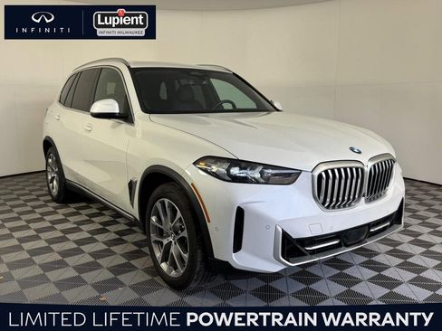Used 2024 BMW X5 xDrive40i w/ Premium Essential Package image 1