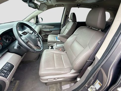 Used 2016 Honda Odyssey Touring Elite image 21