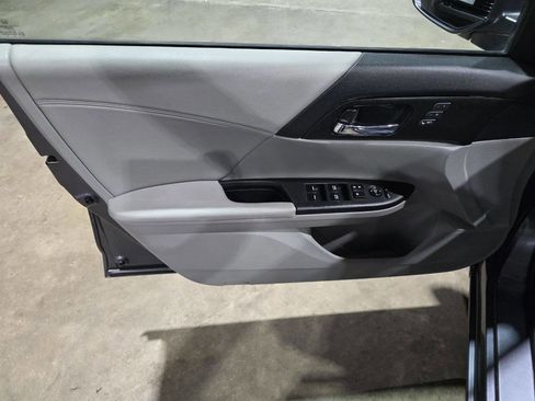 Used 2013 Honda Accord EX-L image 22