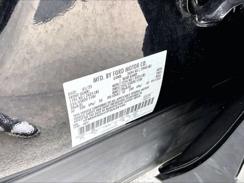 Used 2023 Ford Explorer XLT w/ Equipment Group 202A AWD/4WD image 33