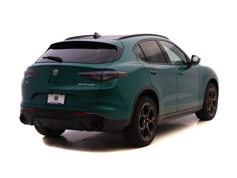 New 2025 Alfa Romeo Stelvio Sprint AWD/4WD image 4
