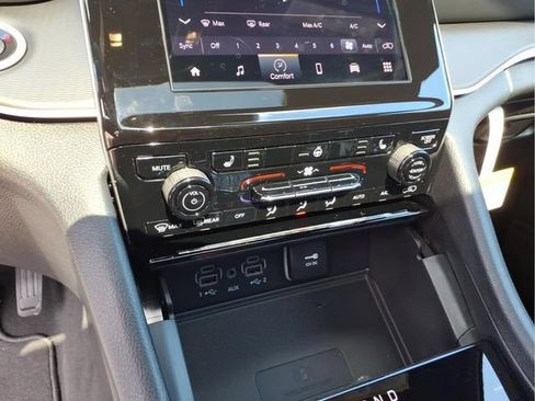 New 2026 Jeep Grand Cherokee Laredo X AWD/4WD image 23